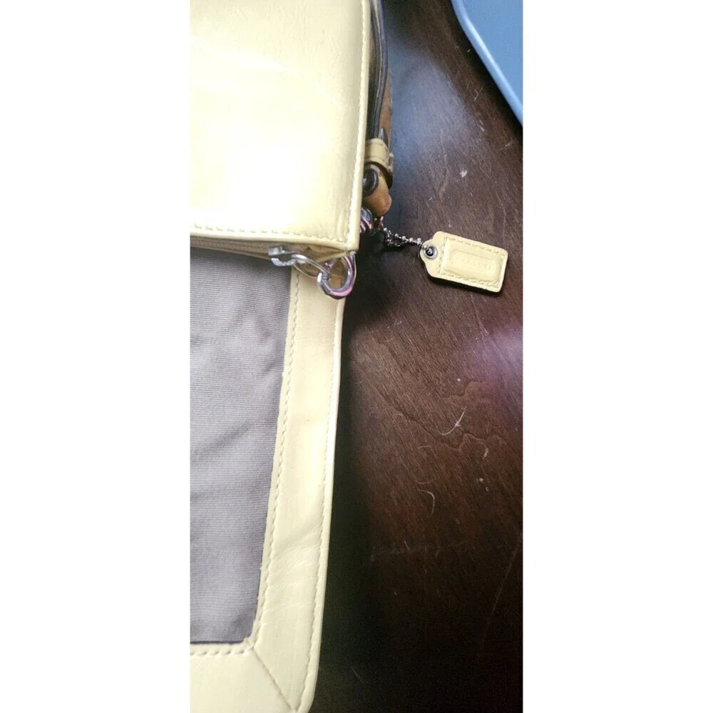 Coach Bleecker Butter Yellow Patent Leather Wristlet Buckle Long Wallet  Clutch